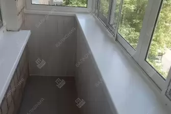 Остекление и отделка балкона