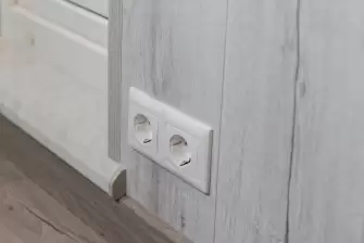 Отделка ламинатом лоджии Сапожок с утеплением