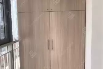 Изготовление и установка шкафа с полками из ЛДСП на балконе