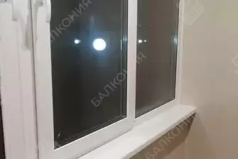 Остекление балкона и балконного блока профилем Рехау 60 и отделка панелями ПВХ