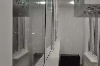 Остекление балкона в серии дома 01-ПЗ с утеплением и отделкой