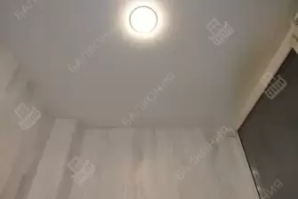 Отделка стен и потолка ПВХ панелями