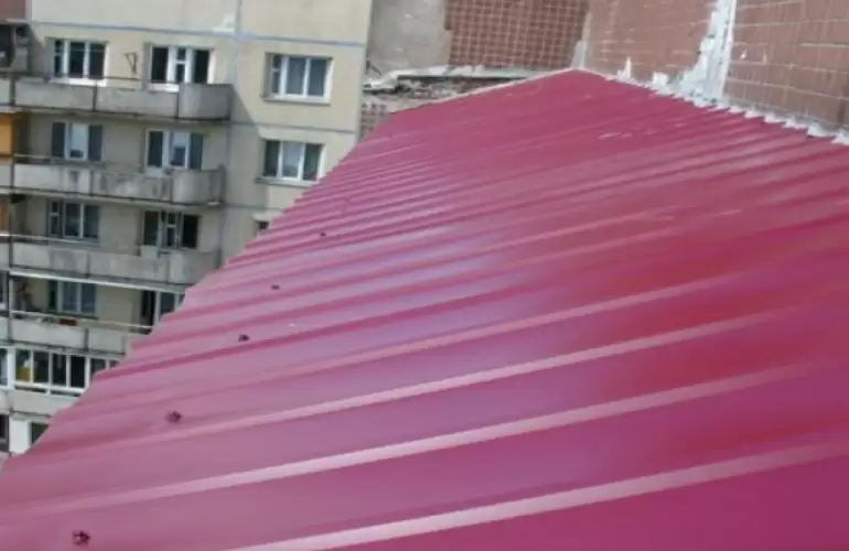 Ремонт крыши балкона  Ремонт крыши балкона